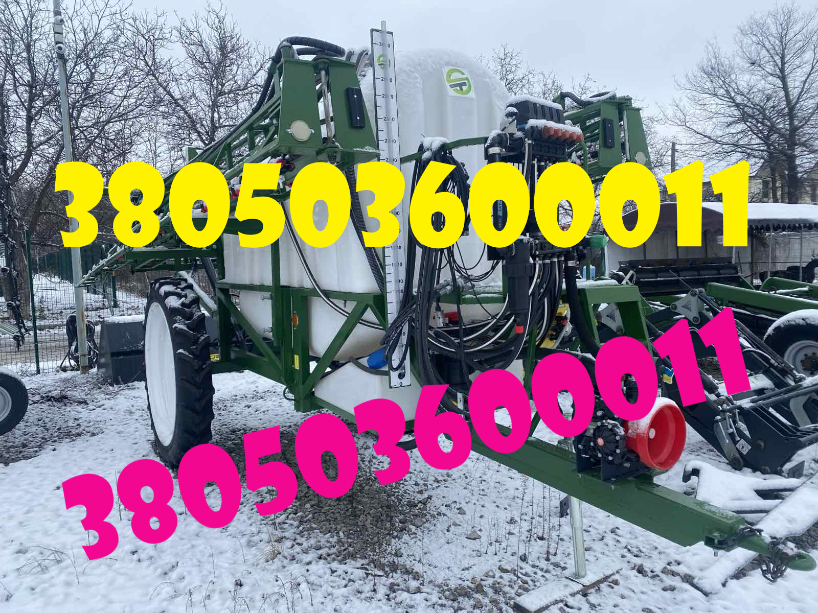 Новий причіпний обприскувач Spray Expert 3000